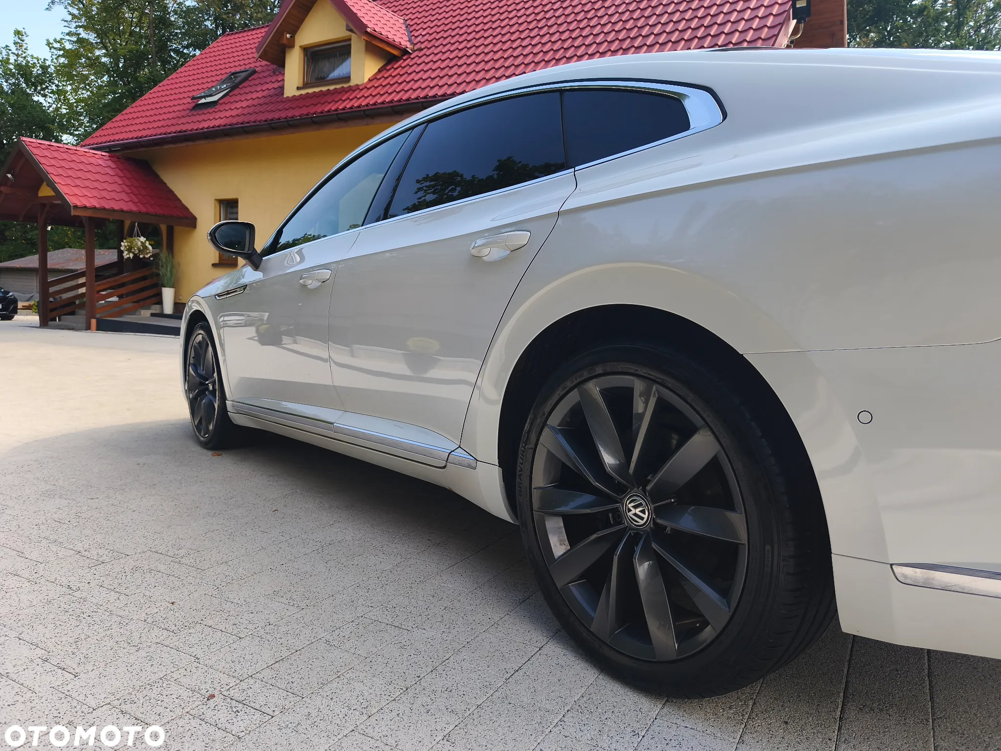 Volkswagen Arteon 2.0 TDI SCR 4Motion DSG Elegance - 11
