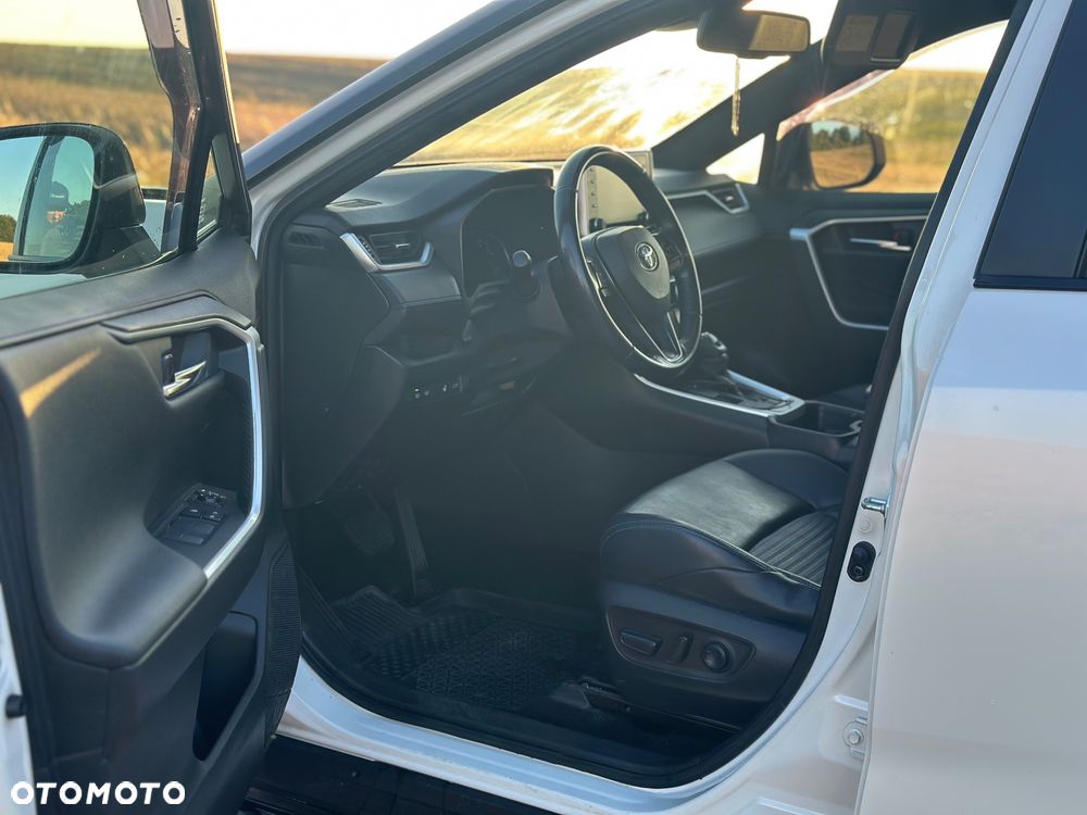 Toyota RAV4 - 12