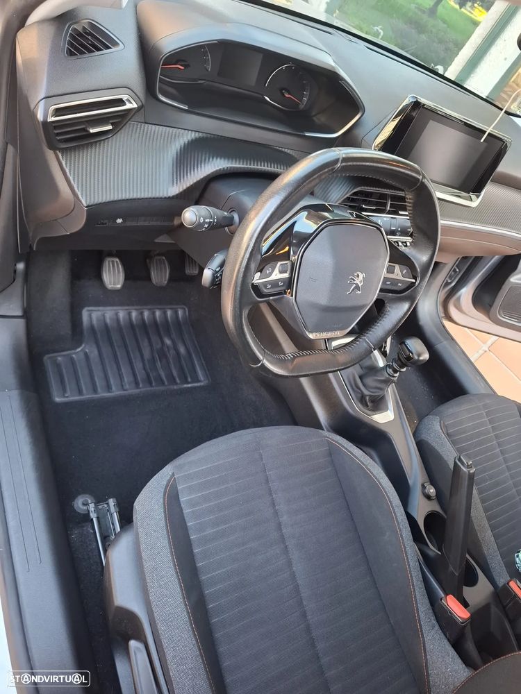 Peugeot 208 1.2 PureTech Allure - 39