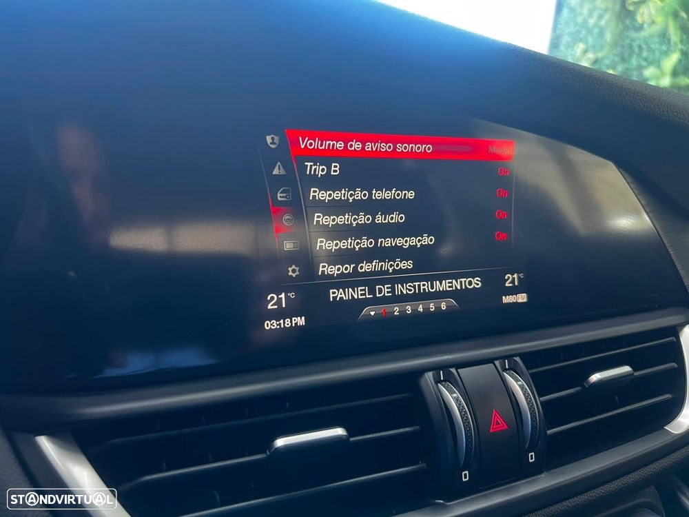 Alfa Romeo Giulia 2.2 D Super - 38