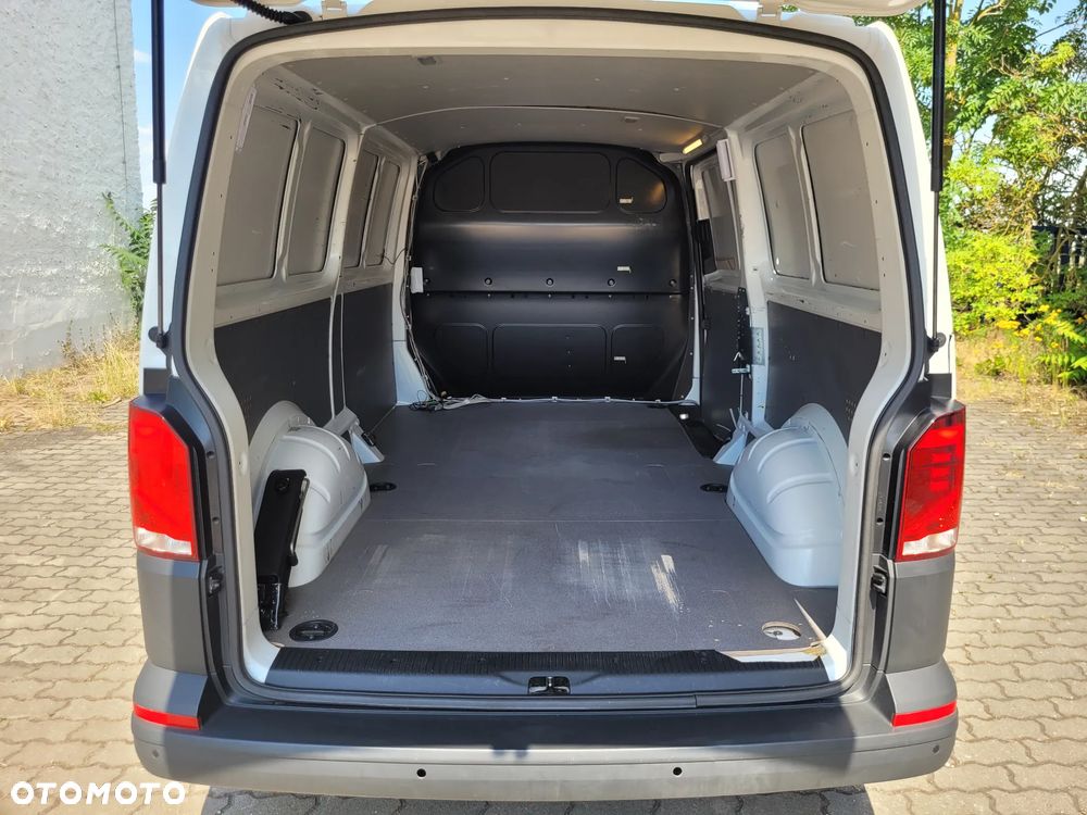 Volkswagen T6.1 Transporter - 6