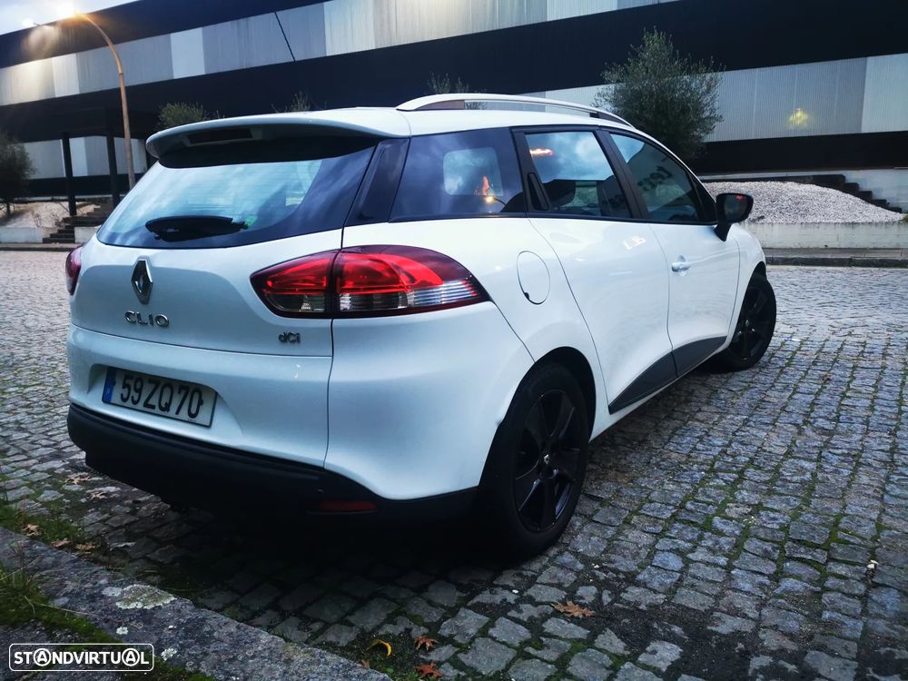 Renault Clio Sport Tourer 1.5 dCi Luxe - 23
