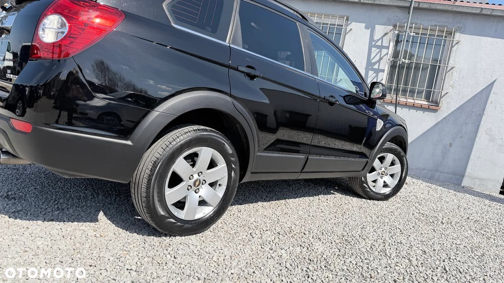 Chevrolet Captiva 2.4 4WD 7 Sitzer LT - 12
