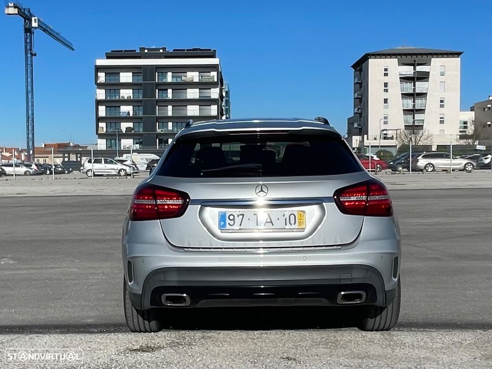 Mercedes-Benz GLA 180 d AMG Line - 5