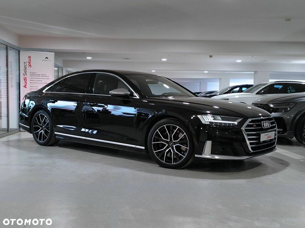 Audi S8 - 4