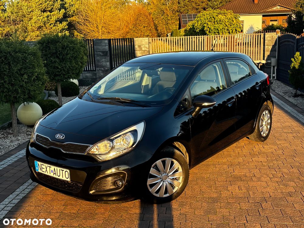 Kia Rio - 10