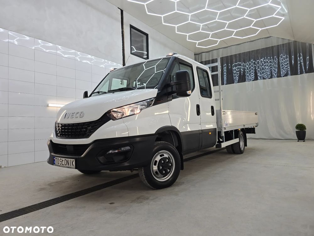 Iveco DAILY 50C18 / 35C18 DOKA SKRZYNIA DŁUGA3,81cm + SKRZYNIA NA NARZĘDZIA DEMONTOWANA HAK 3500Kg TEMPOMAT KLIMA 31 Tyś km SERWIS DO OSTATNIEGO Km ASO IVECO NA GWARANCJI - 8