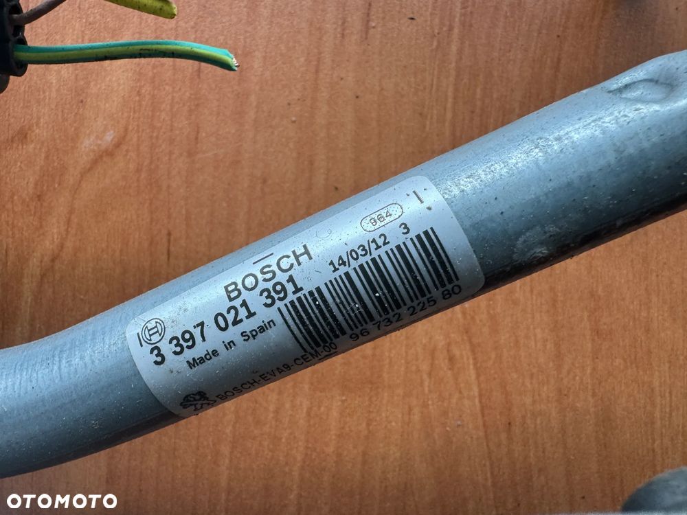 Silnik ramiona wycieraczki Peugeot 208 3397021391 mechanizm wycieraczek - 4