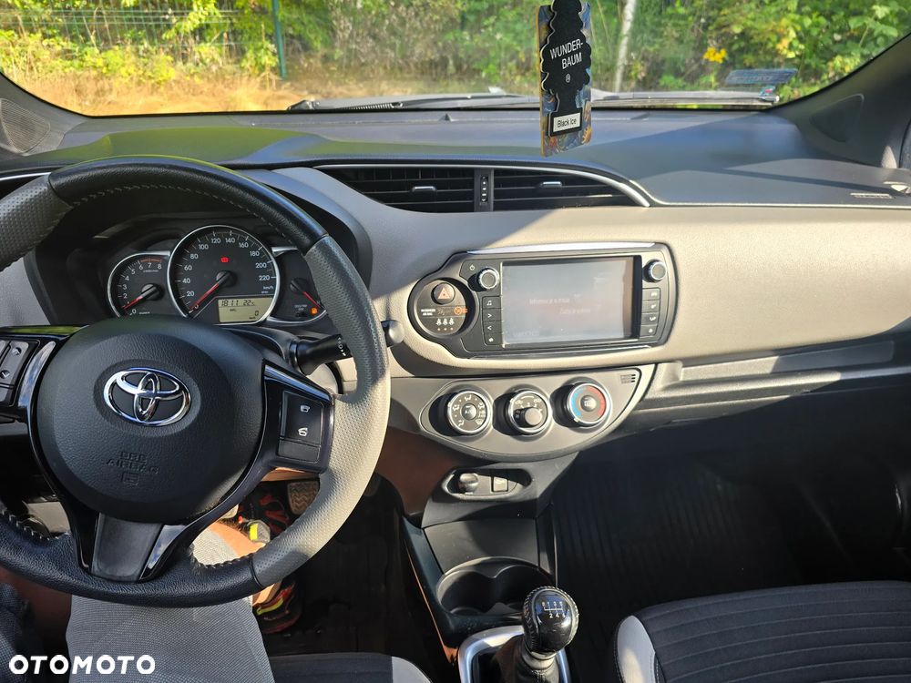 Toyota Yaris 1.33 Selection Vibe - 15