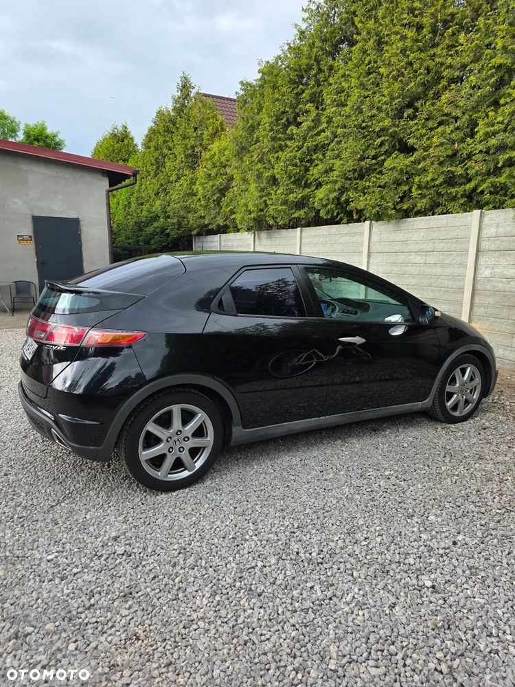 Honda Civic 1.8 Comfort - 13