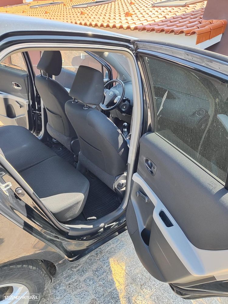 Toyota Yaris 1.0 VVT-i Sol - 5