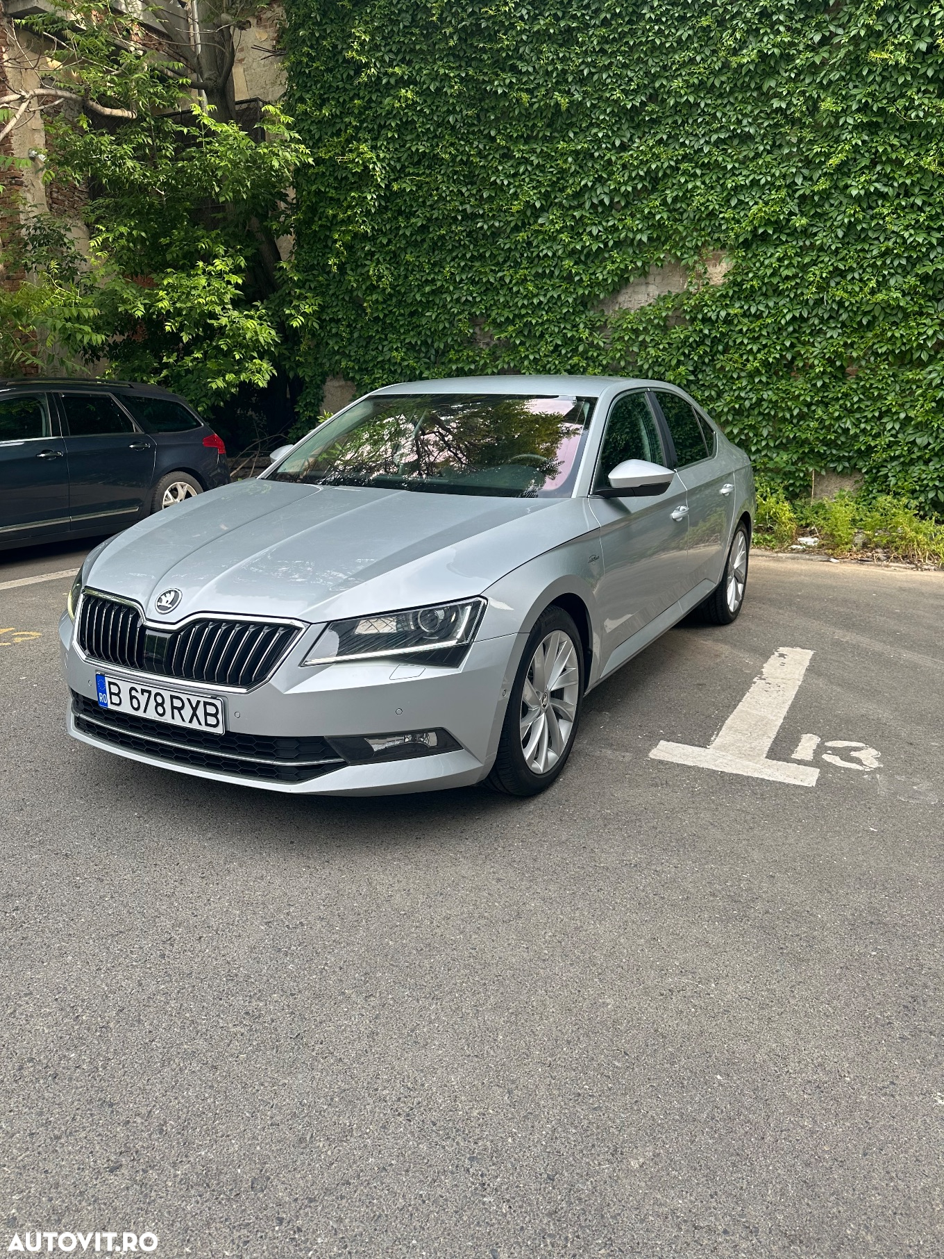 Skoda Superb 2.0 TDI DSG 4X4 Laurin & Klement - 2