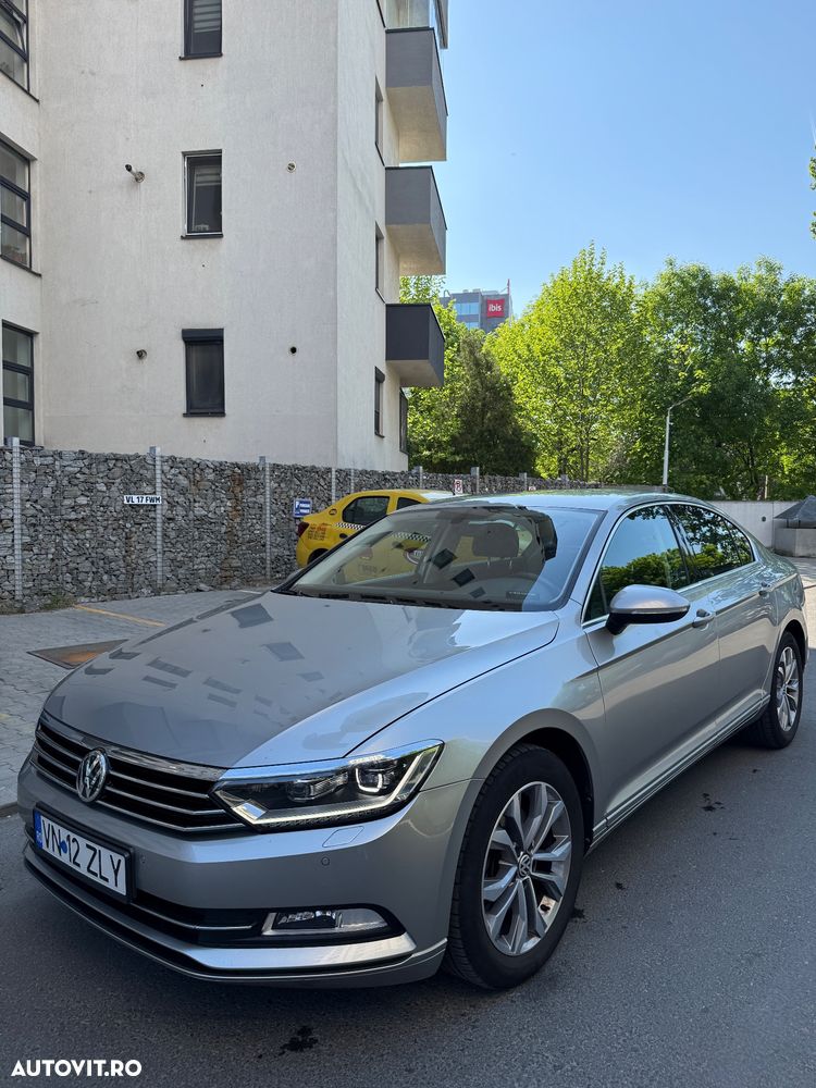 Volkswagen Passat 2.0 TDI DSG Comfortline - 11