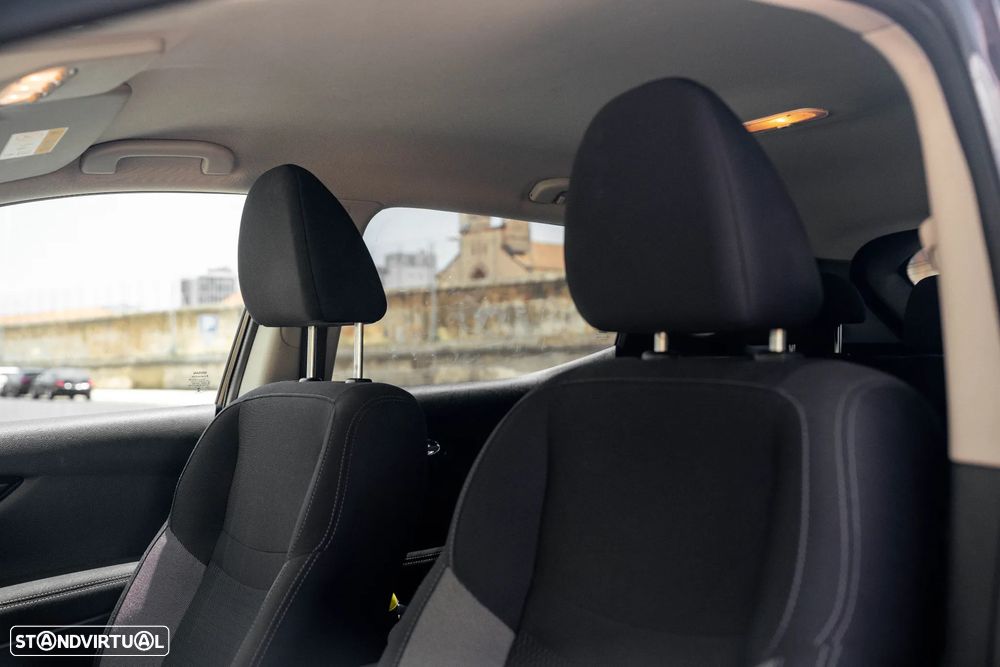 Nissan Qashqai 1.5 dCi N-Connecta Business - 20