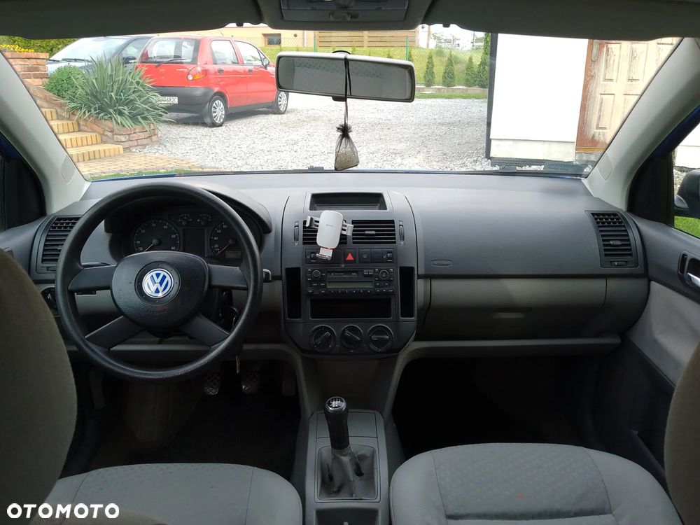 Volkswagen Polo 1.2 - 11
