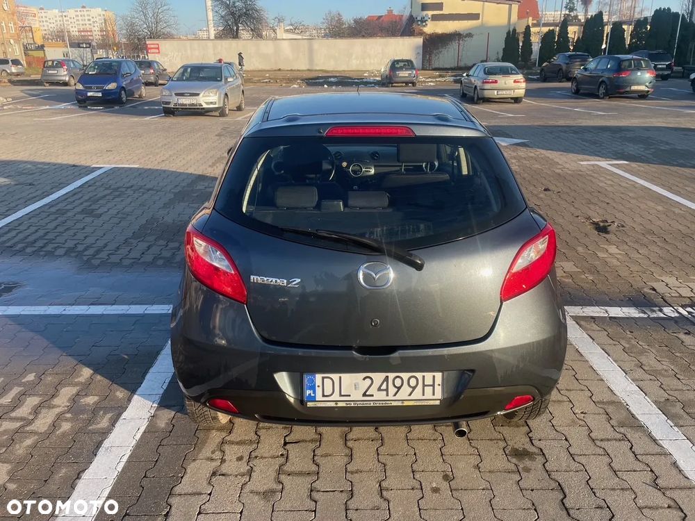 Mazda 2 - 4
