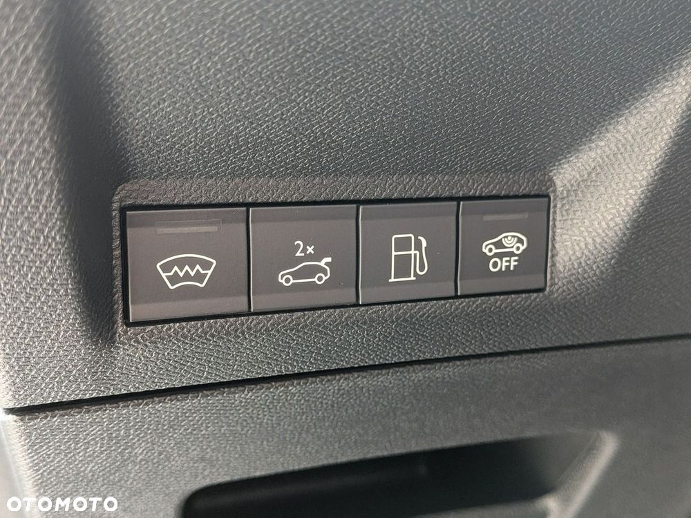 Peugeot 3008 225 e-DSC7 GT EXCLUSIVE - 24