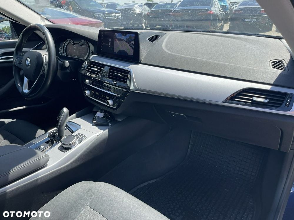 BMW Seria 5 520d xDrive Business Edition sport - 10