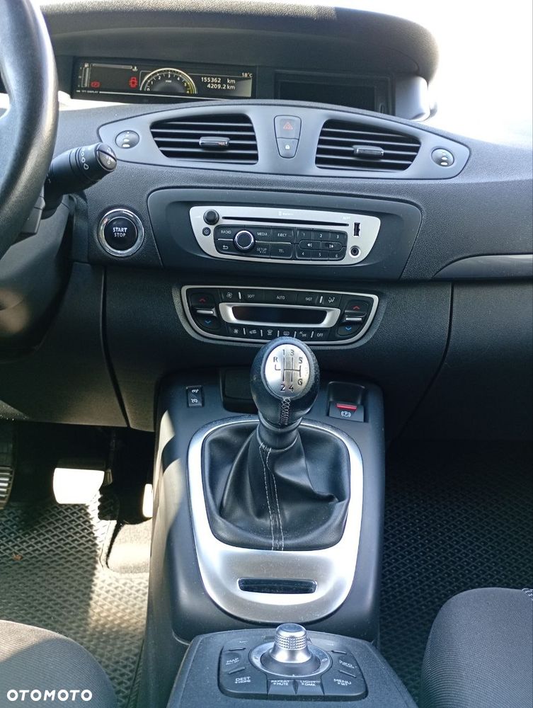 Renault Scenic 1.5 dCi Limited - 24