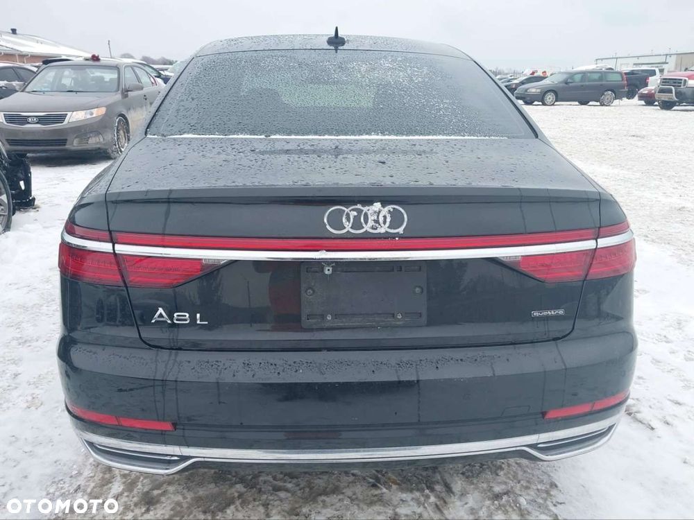 Audi A8 - 7