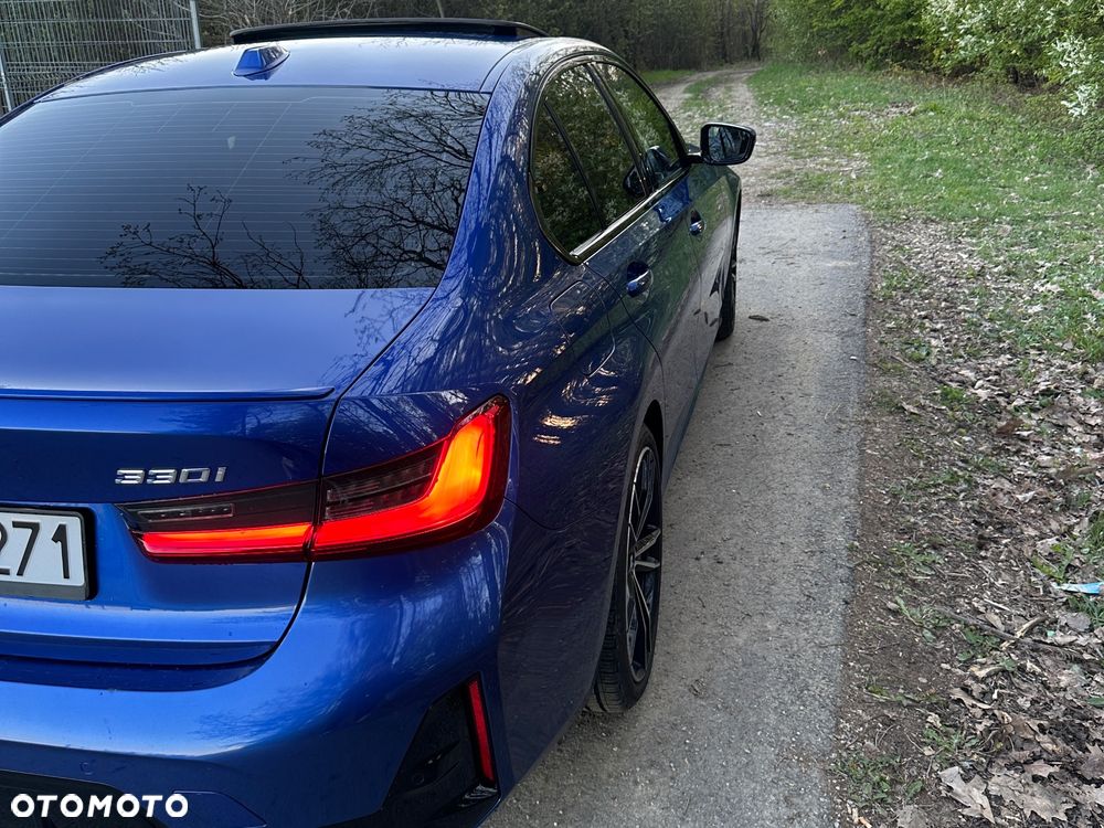 BMW Seria 3 330i xDrive Sport Line - 8
