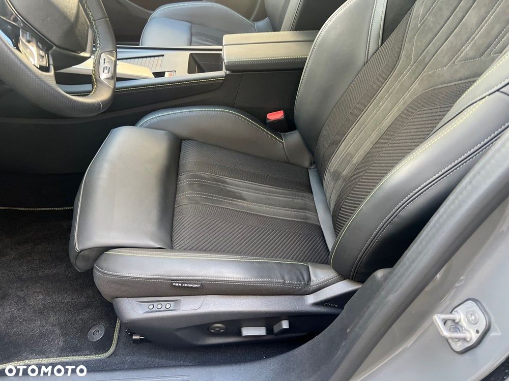 Peugeot 308 1.5 BlueHDi GT S&S EAT8 - 9