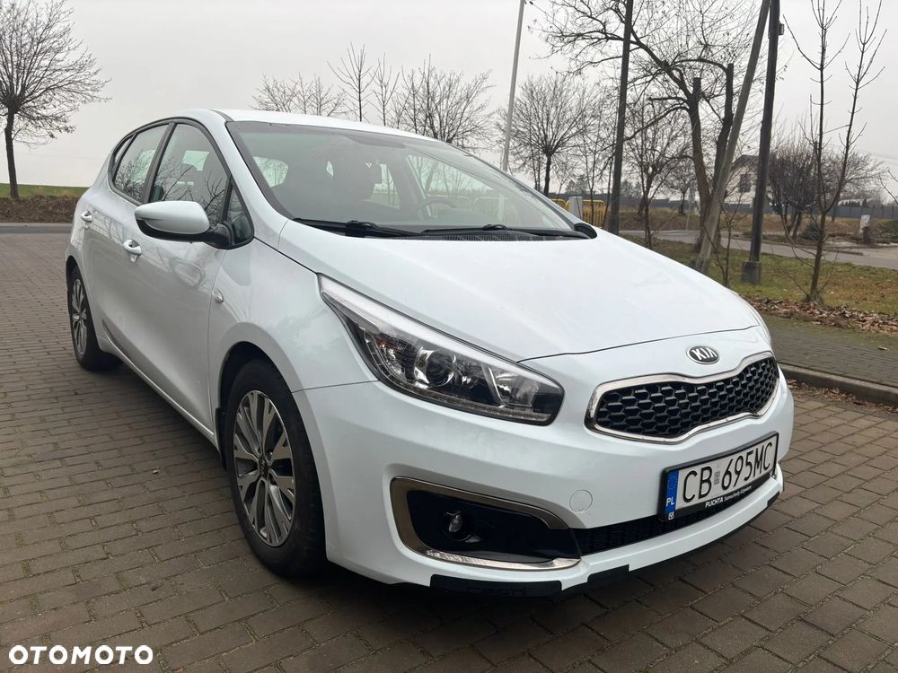 Kia Ceed 1.6 CRDi M - 3