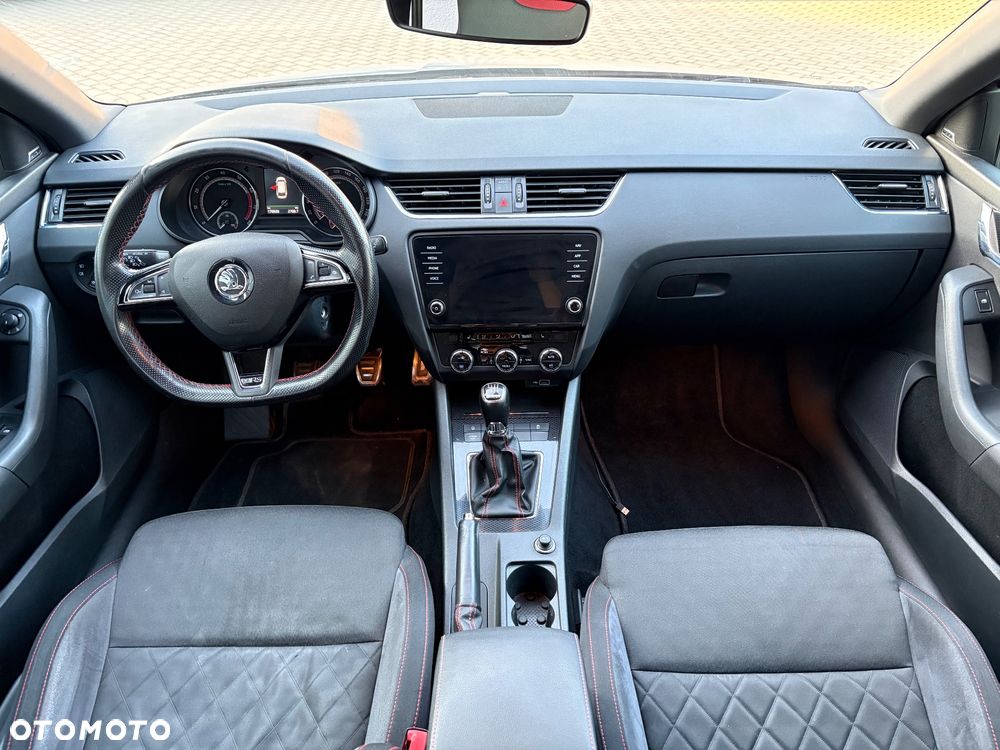 Skoda Octavia 2.0 TSI RS 230 - 9