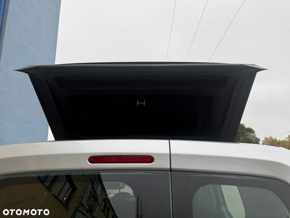 Peugeot Partner - 13