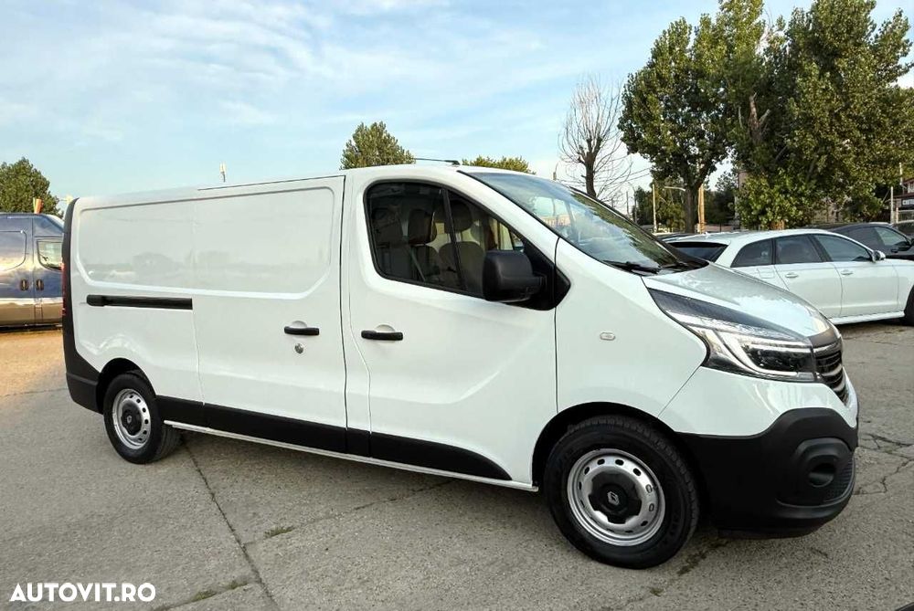 Renault TRAFIC L2H1 - 12