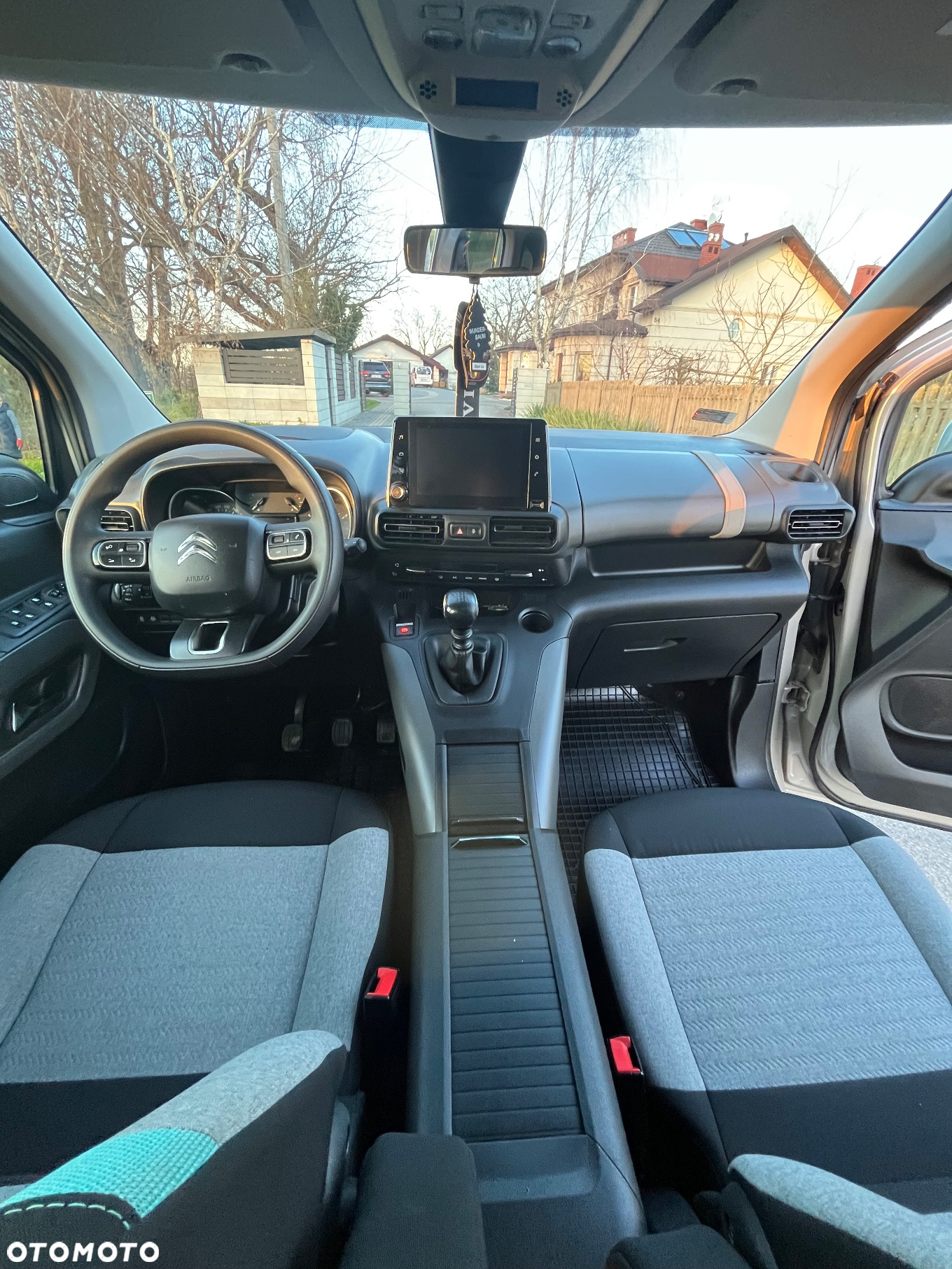 Citroën Berlingo M 1.2 PureTech Feel S&S - 10