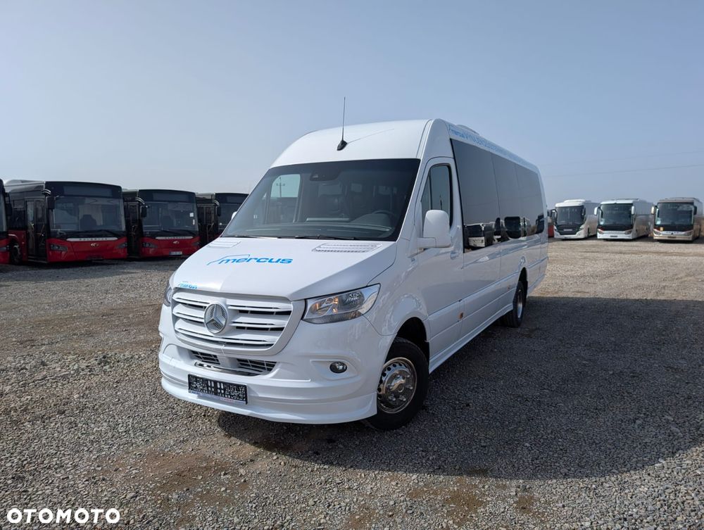 Mercedes-Benz Sprinter 517 - 11