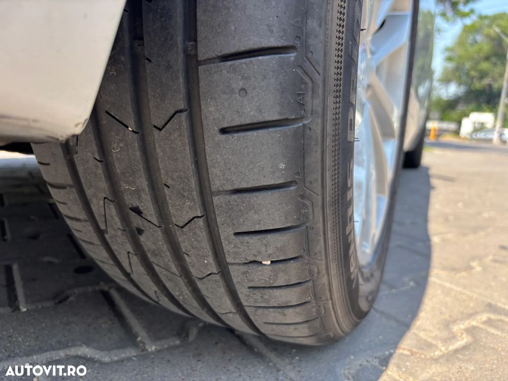 BMW Seria 3 318d Aut. - 10