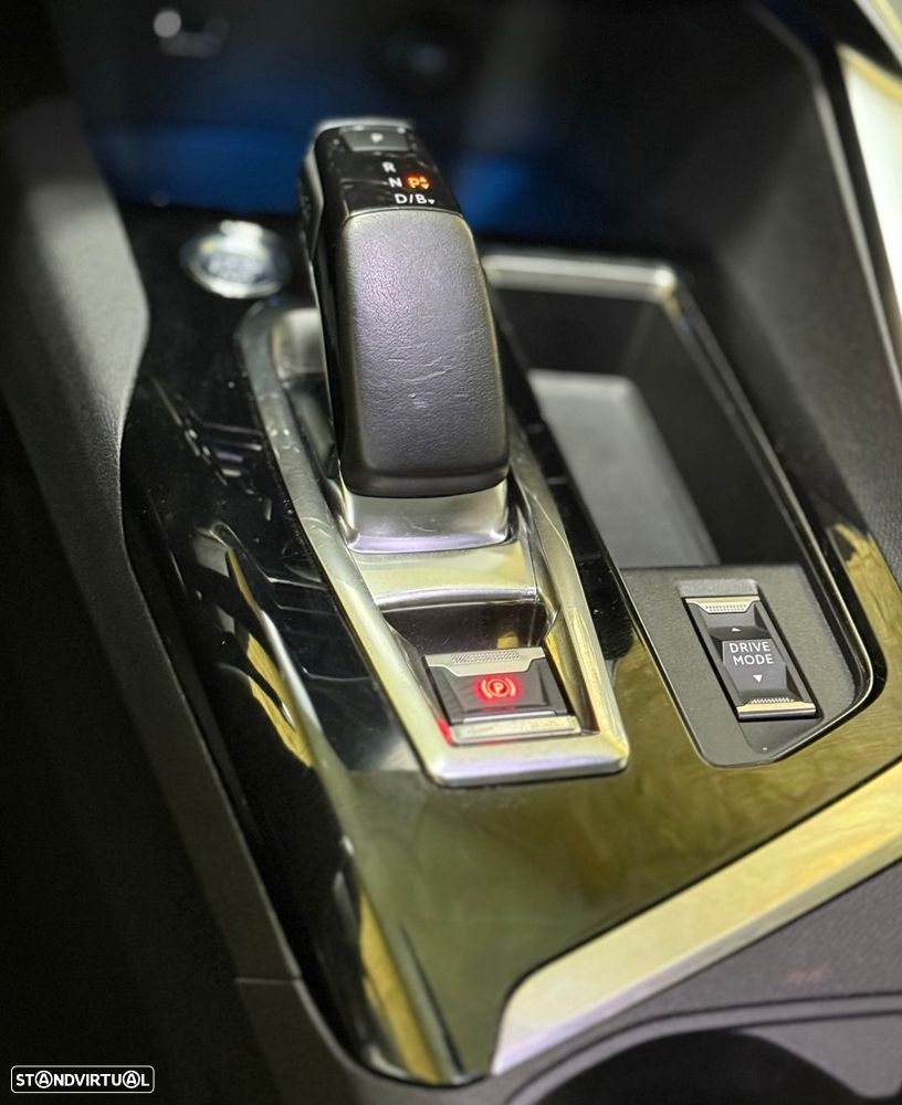 Peugeot 3008 Hybrid 225 e-EAT8 Allure Pack - 9