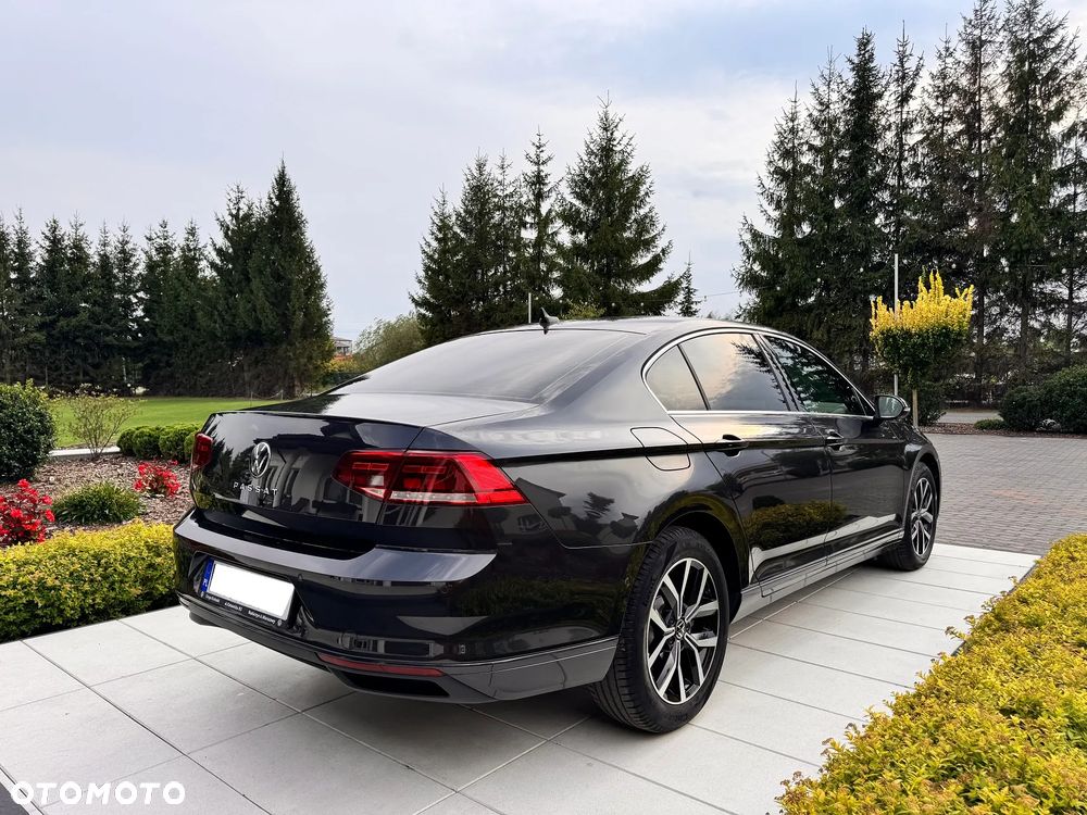 Volkswagen Passat - 5