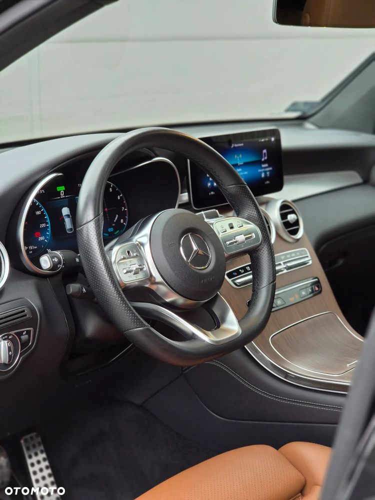 Mercedes-Benz GLC 200 4Matic 9G-TRONIC AMG Line Plus - 5