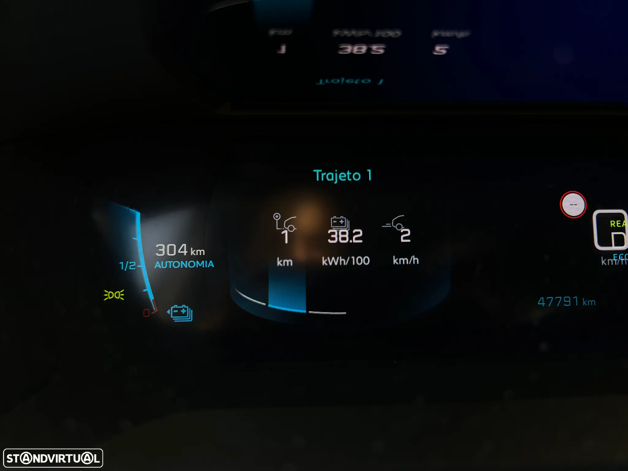 Peugeot e-2008 50 kWh Allure Pack - 3