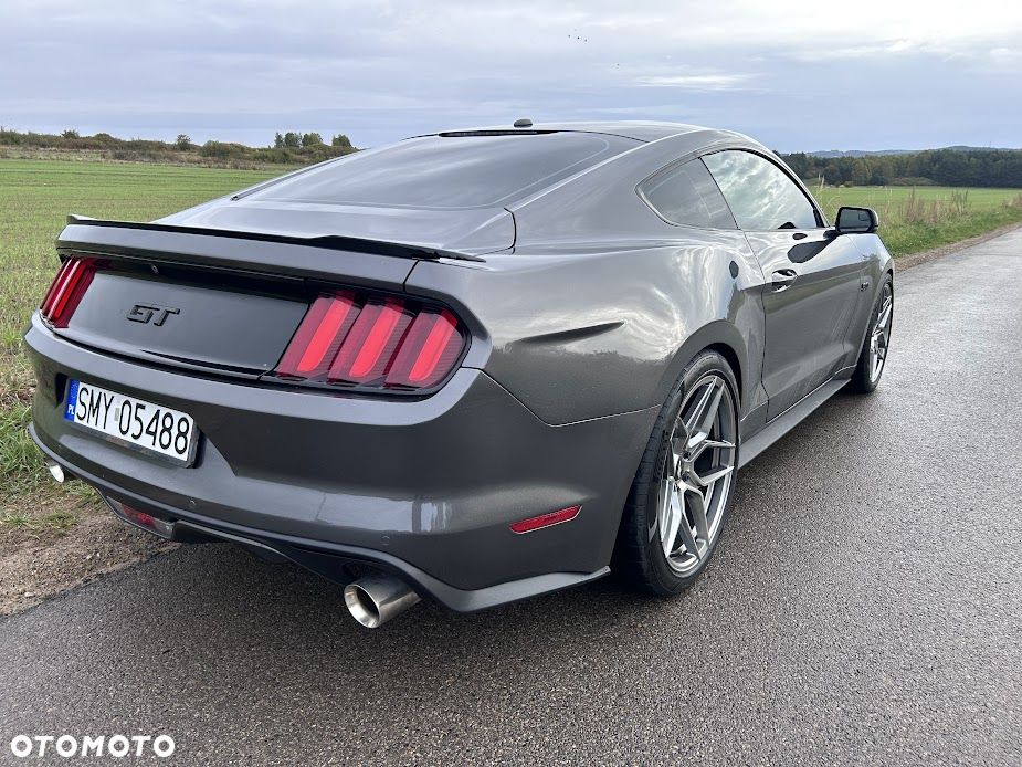 Ford Mustang 5.0 V8 GT - 11