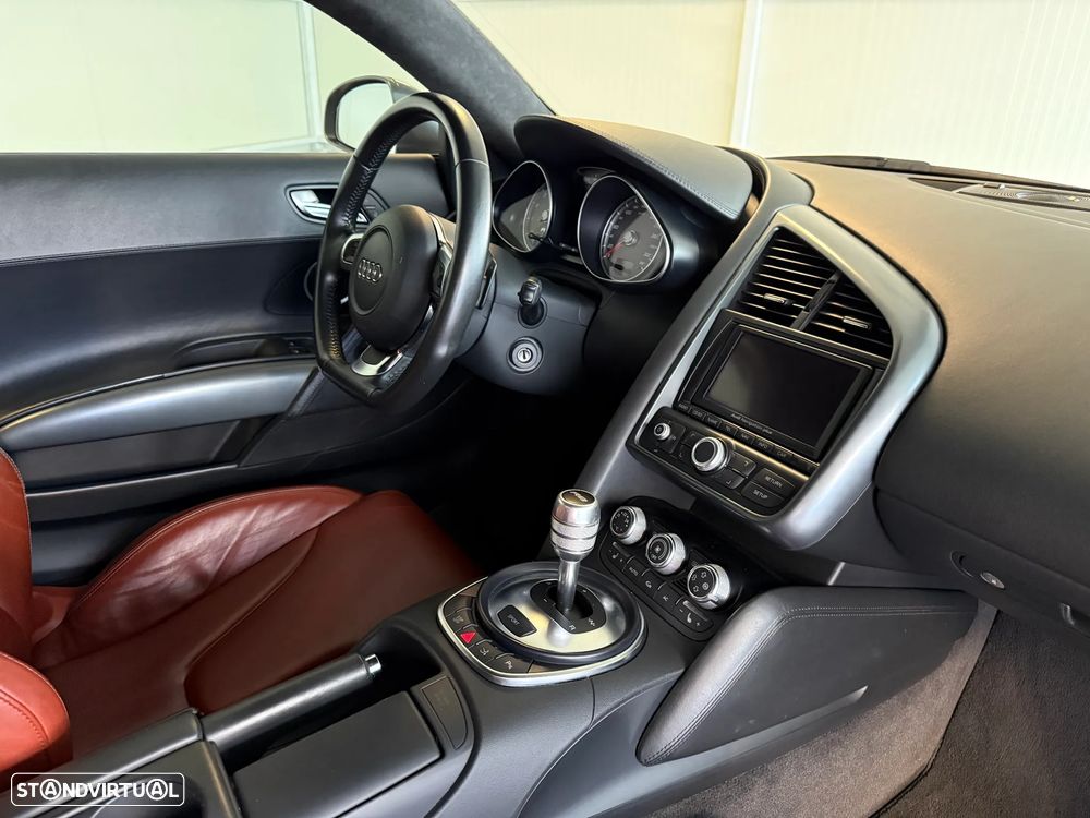 Audi R8 Coupé 4.2 FSI quattro R tronic - 7