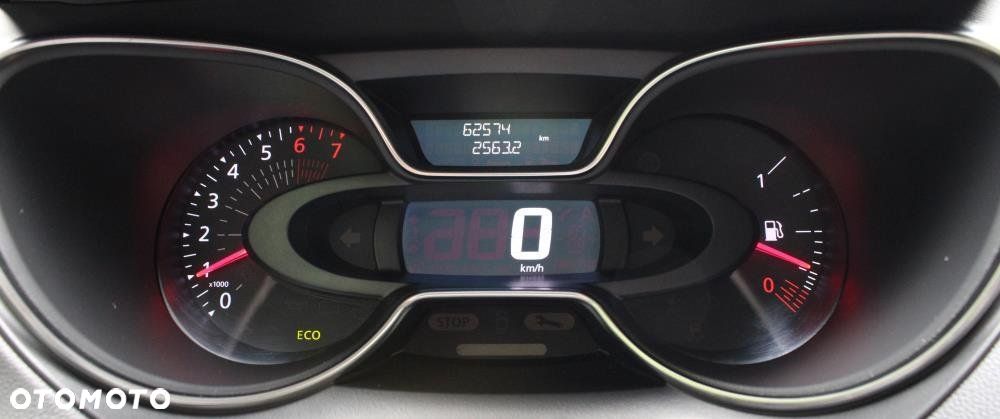Renault Captur - 16