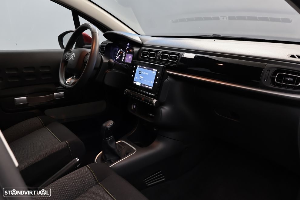 Citroën C3 1.2 PureTech Shine - 57