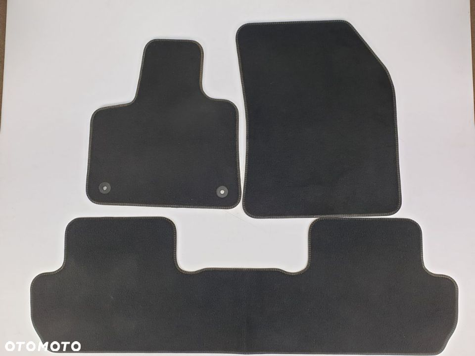 PEUGEOT 3008 2.0 BHDI od 2017 r . Dywanik Welurowe - 3
