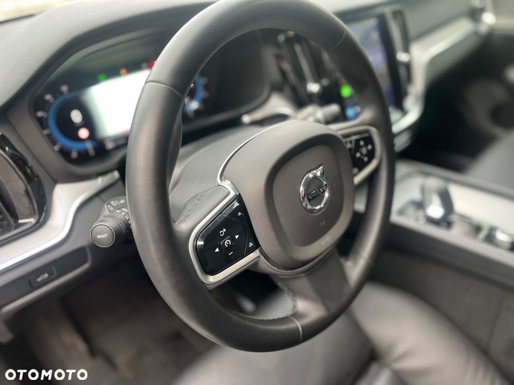 Volvo V60 D4 Momentum Pro - 13