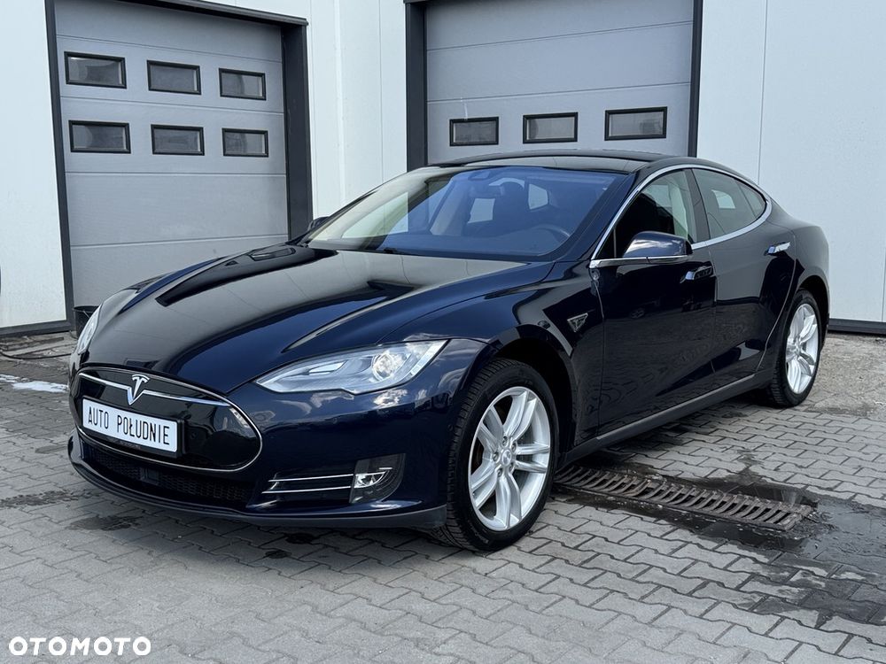 Tesla Model S 85 - 2