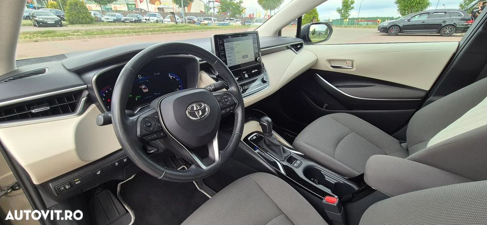 Toyota Corolla - 5