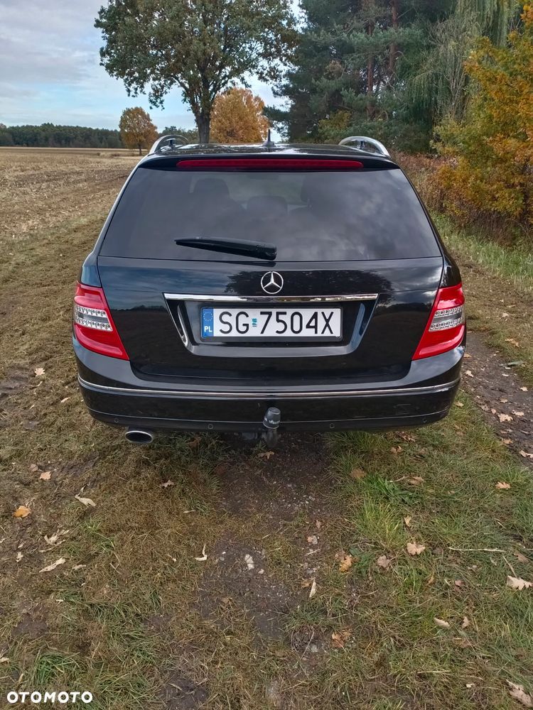 Mercedes-Benz Klasa C 220 T CDI DPF Automatik Avantgarde - 3