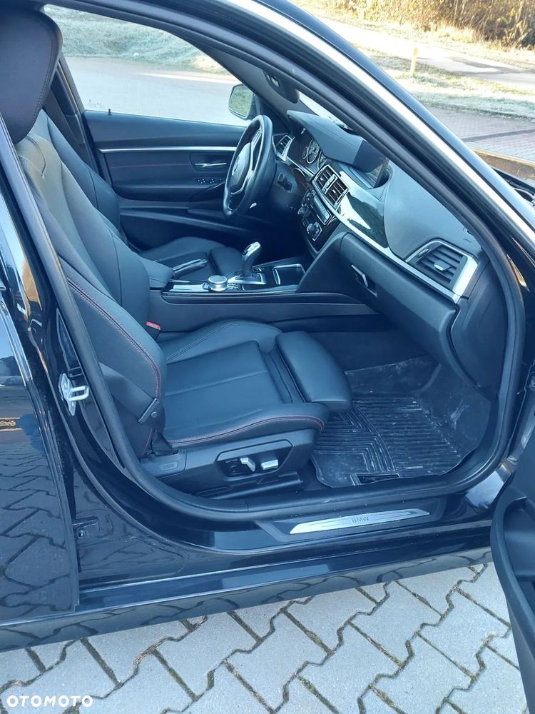 BMW Seria 3 330i GPF xDrive Luxury Line - 9