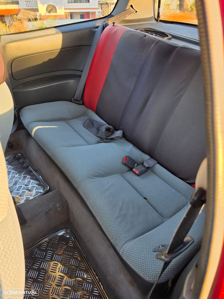 Honda Civic 1.5 LSi 16 V - 12