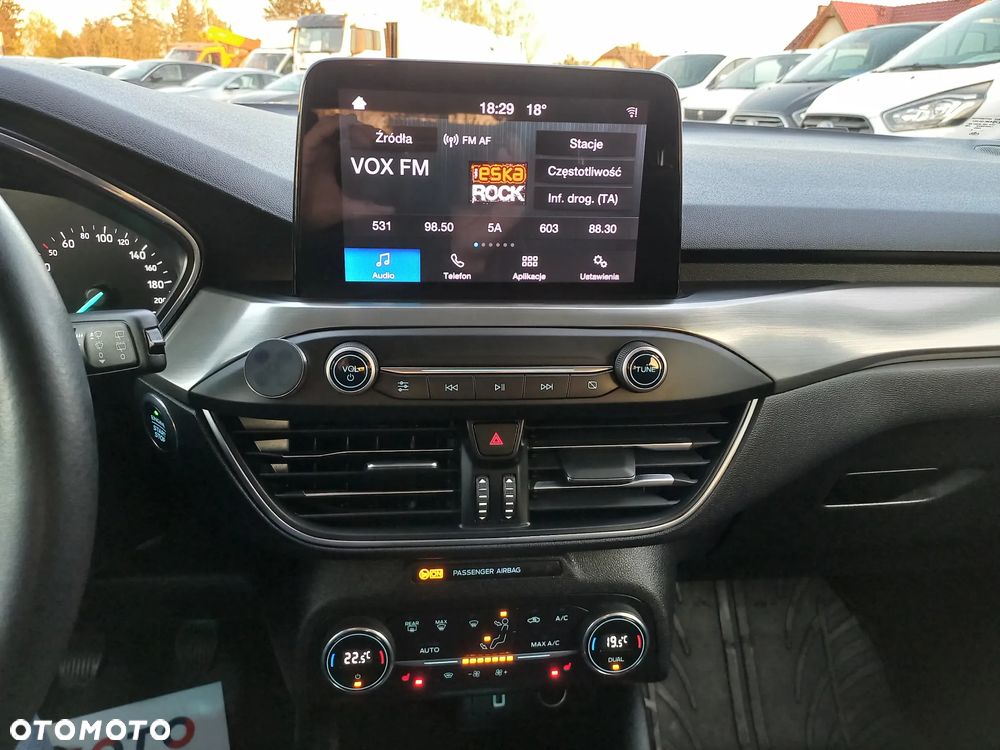 Ford Focus 1.5 EcoBlue STart-Stopp-System TITANIUM - 29