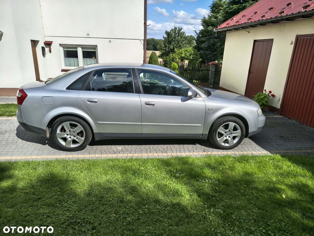 Audi A4 Avant 2 - 4